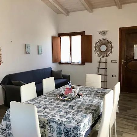 Casa Indipendente Con Accesso Diretto Al Mare Ovile la Marina