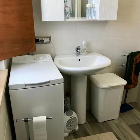 Casa Indipendente Con Accesso Diretto Al Mare