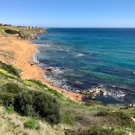 Casa Indipendente Con Accesso Diretto Al Mare *