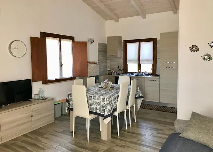 Casa Indipendente Con Accesso Diretto Al Mare